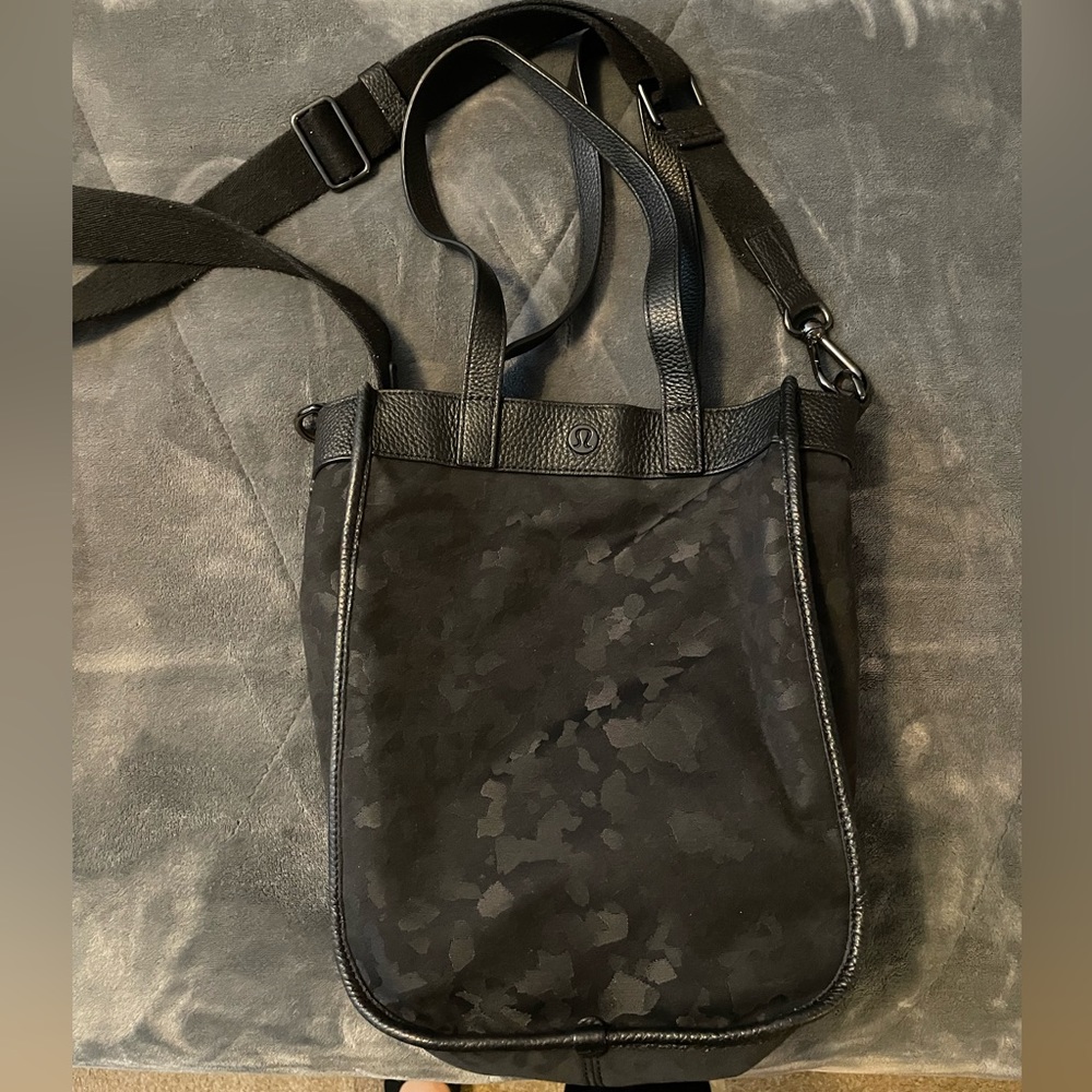 Lululemon Crossbody Bag